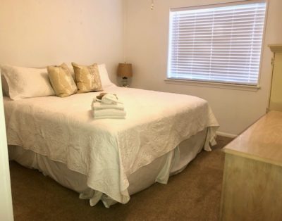 Lookout Lagoon – NEW LISTING – Tennis Villa C3